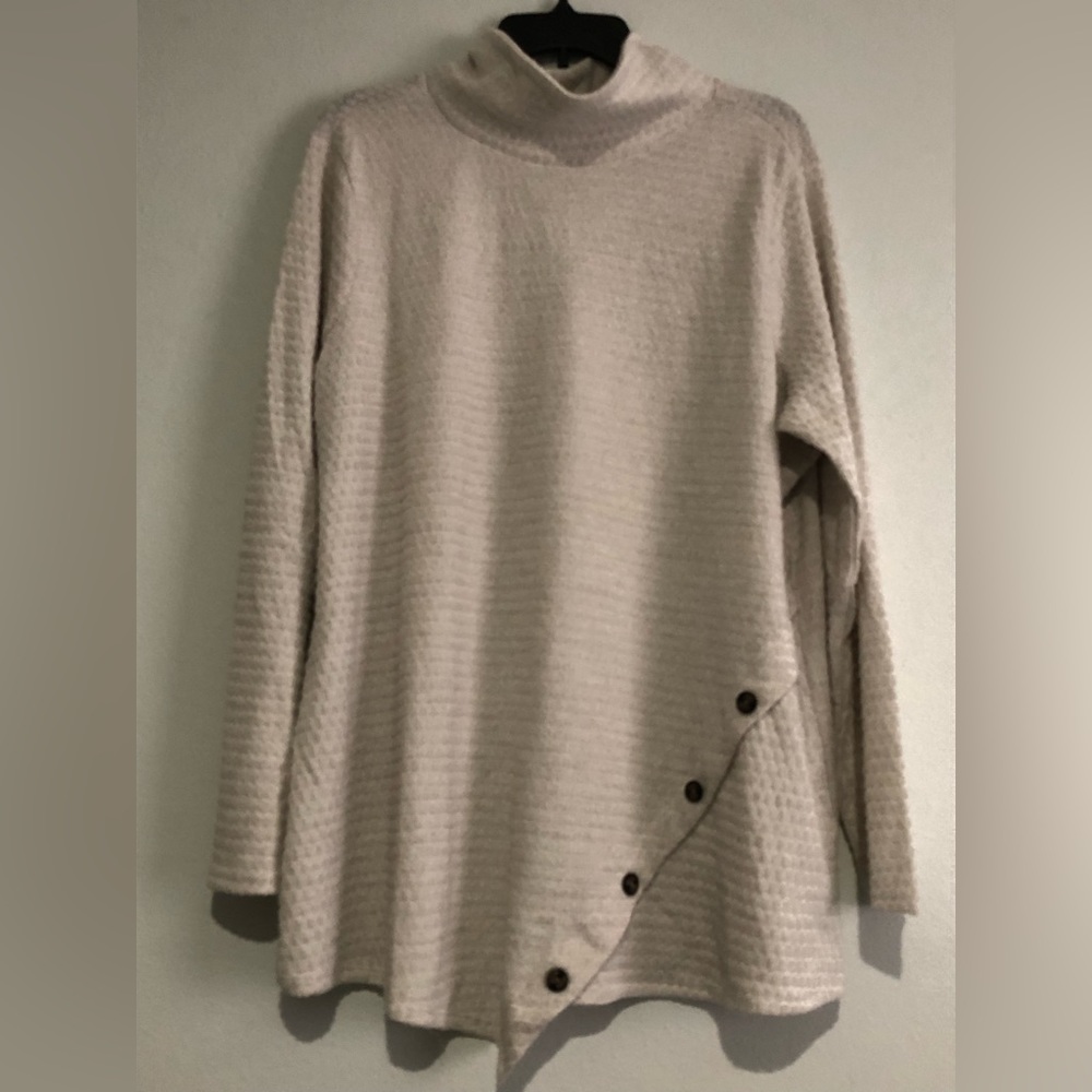 New York Laundry Women’s Turtle Neck Blouse